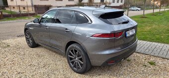 Jaguar F-pace R sport 25dAWD, 240PS, DPH, r.v. 2018, TOP - 3