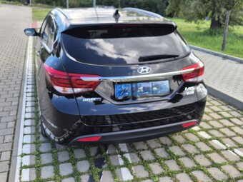 Hyundai i40 1.7 CRDi 104Kw  A/T Premium Luxury ČR - 3