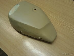 MZ etz 150 boční plechování na baterii - 3