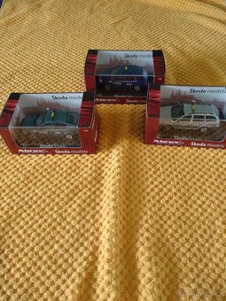 MODEL ABREX TAXI 1:43 pouze KOMPLET 3 KUSY - 3