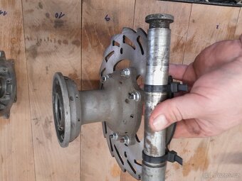 Náboj Honda CR 250 - 3