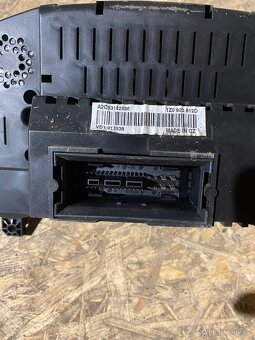 Octavia 2 budíky - 3