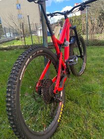 Commencal Meta v 4.2 - 3