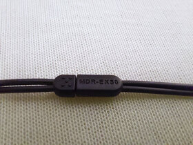 Sluchátka Sony MDR-EX50 černá - 3