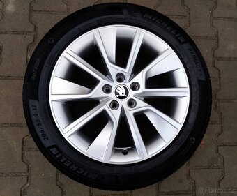 Alu kola originál Škoda Scala, Kamiq 5x100 R17 Braga - 3