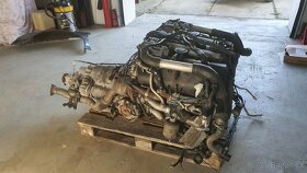 WV Phaeton motor s převodovkou.5.0.l desetiválecdiesel. - 3