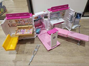 Barbie sanitka - 3
