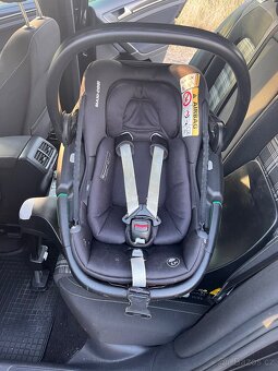 Prodám autosedačku se základnou Maxi Cosi - 3
