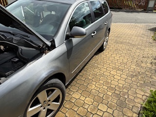 VOLKSWAGEN PASSAT 2,0 TDi 103 KW - 3