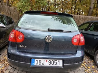 VW Golf 5 - 3