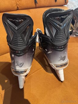 Brusle Bauer Vapor Hyperlite 2, vel 6,5 Fit3 - 3