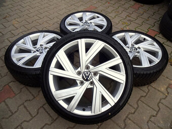 ZÁNOVNÍ ZIMNÍ ORIGINÁL VW 18" 5x112 pneu 225/40R18 Bridgest - 3