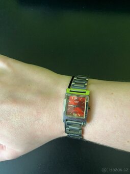 Dámské analogové hodinky Casio - červené - 3