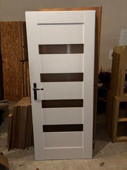 Komody, regály a dveře - 3