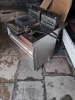 Dvojitá Gastro Fritéza - 3