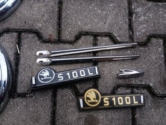 Lišty,znaky,poklice škoda 100 - 3