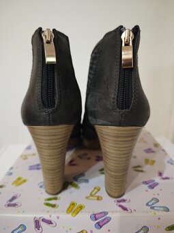Dámské kotníkové boty vel.40 - 3