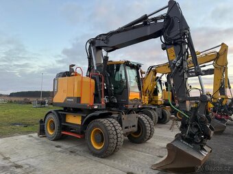 Kolový otočný bagr VOLVO EWR 150 E - 3