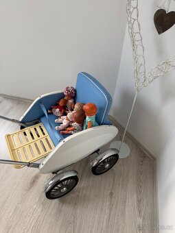 ✨ Retro kočárek po renovaci + sběratelské panenky ✨ - 3