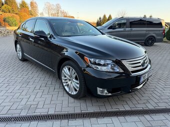 Lexus LS 600h V8, koupeno v ČR - 3