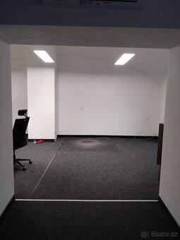 Pronájem velkého skladu 335 m2 - 3