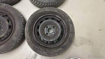 Ford Fiesta MK7 - celoroční pneu 175/65R14 + ráfky - 3