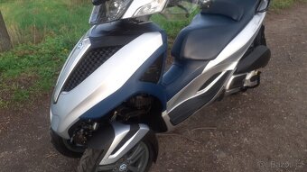 Piaggio MP3 Yourban 300 - 3