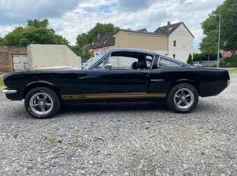 Ford Mustang Fastback GT350H Tribute - 3