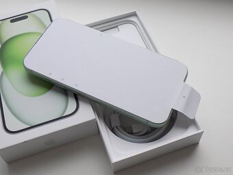 APPLE iPhone 15 128GB Green - ZÁRUKA 12 MĚSÍCŮ - NEPOUŽITÝ - 3