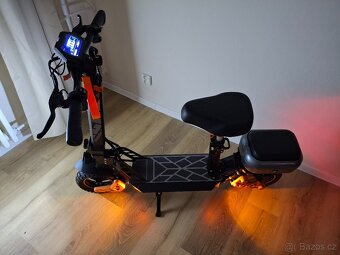 Elektrokoloběžka Hecht 5201 - 3