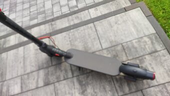 Elektrická koloběžka Xiaomi 4 Pro 2 nd gen - 3