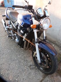 Suzuki GSX 1400 - 3