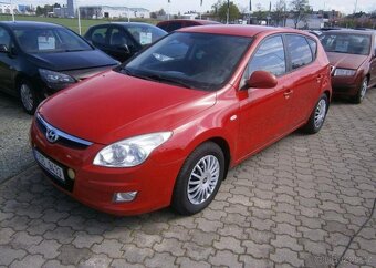 Hyundai i30 1.4i 80kw,CZ benzín manuál 80 kw - 3