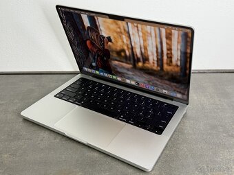 MacBook Pro 14'' 2021 / M1 Pro / 32GB / 512GB SSD / Silver - 3