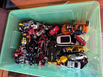 Autíčka a motorky - 3