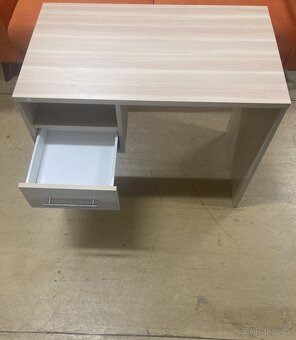 Nový psací stůl - 3