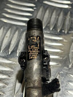 // Vstřikovače Mercedes OM 646 Delphi// - 3