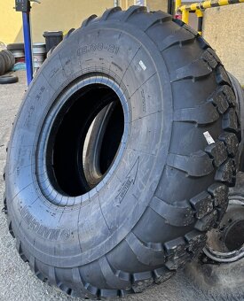 VOJENSKE PNEU 15,00-21 NOVE - 3