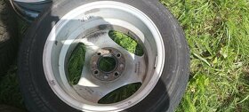 Prodám pěkné alu zn.BORBET,14",rozteč 4x108,dvě kola obuté a - 3