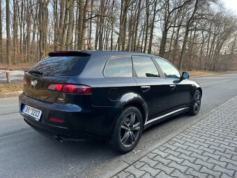 Alfa Romeo 159 - 3