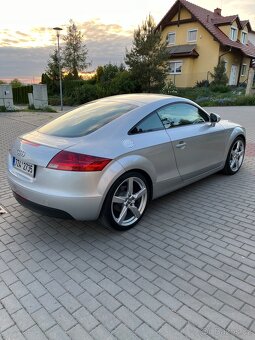Audi TT 2.0 TFSi 147 KW. Manuál Xenony Serviska - TOP - 3