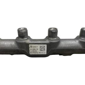 Vstřikovací lišta 04L130089D 2.0TDI 135KW 16V CR - 3
