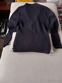 Svetr Armani Jeans elegantní, stylový. - 3