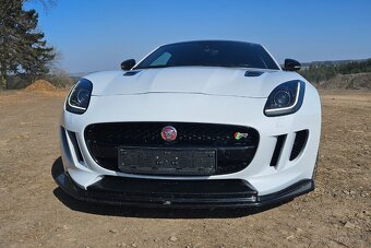 Jaguár F-type 5.0i V8 4x4 405kW 28000km - 3