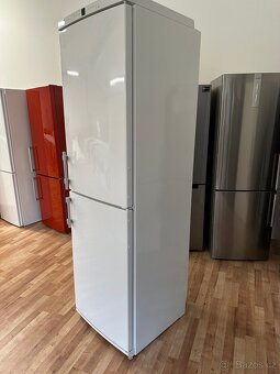 Lednice s mrazákem Liebherr (220) - 3