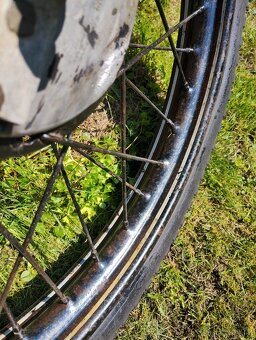 Prodám originální patinové kolo ČZ 150 C s linkami + brzda - 3