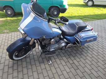 Harley Davidson - 3