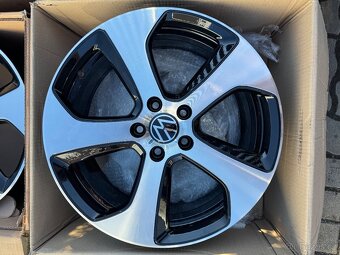 ORIGINÁL Alu Volkswagen AUSTIN R18, 5x112 - ZÁNOVNÍ - 3