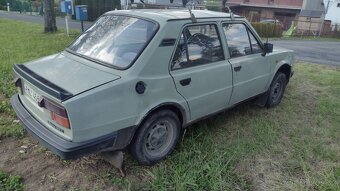 Škoda 105L s TP a SPZ - 3