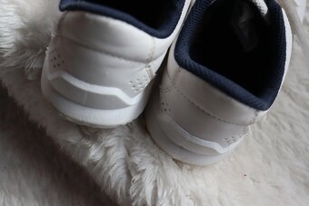 tenisky nepromokavé, stélka 21 cm - 3